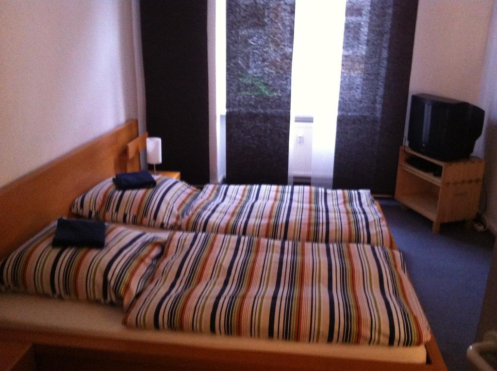 Gastezimmer Am Spielbergtor Ερφούρτη Εξωτερικό φωτογραφία